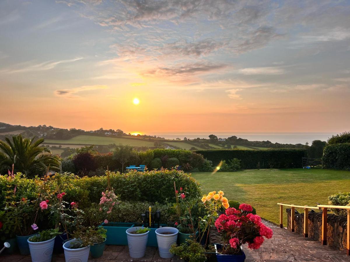 Halekulani Devon Homestay 토키 외부 사진